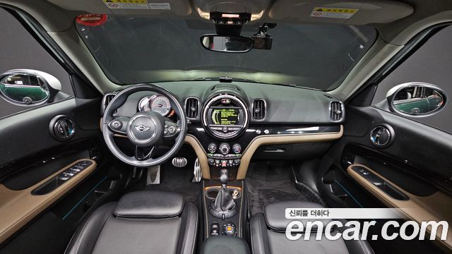 Mini Countryman 2018 — photo 7