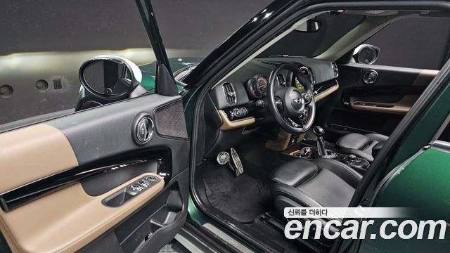 Mini Countryman 2018 — photo 11