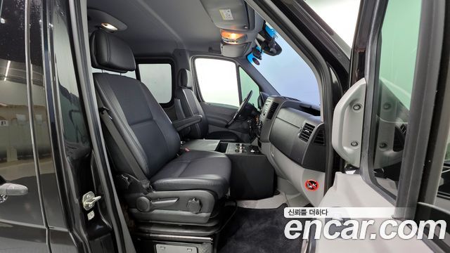 Mercedes-Benz Sprinter 2017 — photo 10