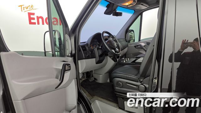 Mercedes-Benz Sprinter 2017 — photo 11