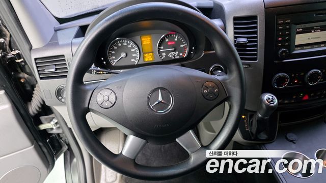 Mercedes-Benz Sprinter 2017 — photo 14