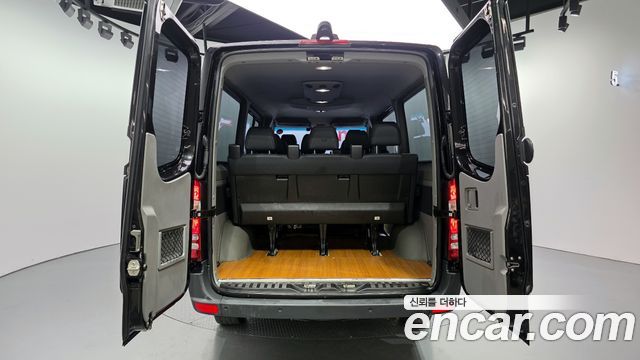 Mercedes-Benz Sprinter 2017 — photo 20