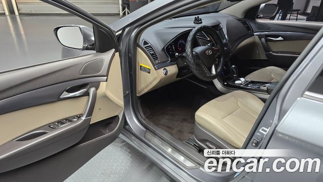 Hyundai i40 2012 — photo 11