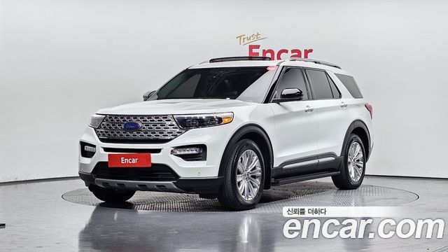 Ford Explorer 2020 — photo 1