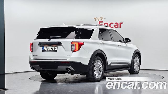 Ford Explorer 2020 — photo 2
