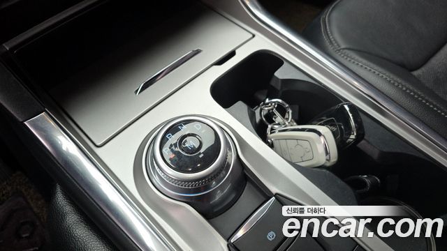 Ford Explorer 2020 — photo 9