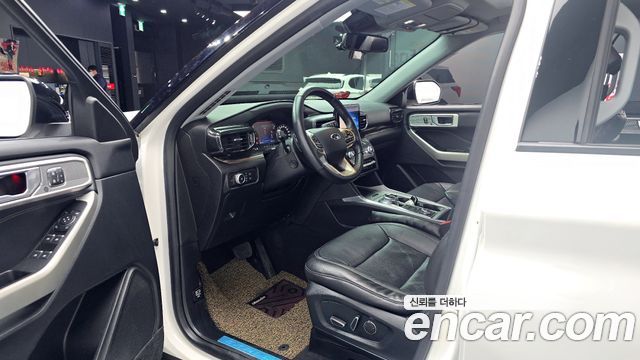 Ford Explorer 2020 — photo 10