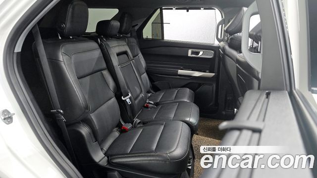Ford Explorer 2020 — photo 12
