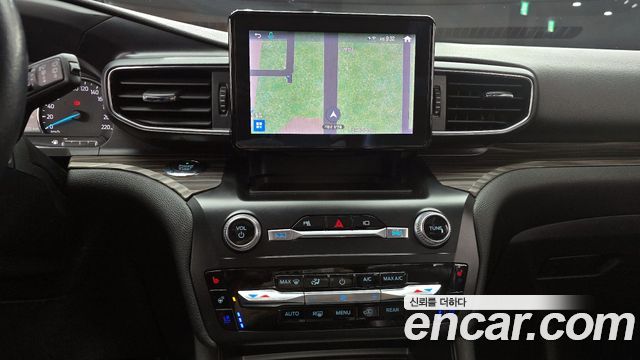 Ford Explorer 2020 — photo 16