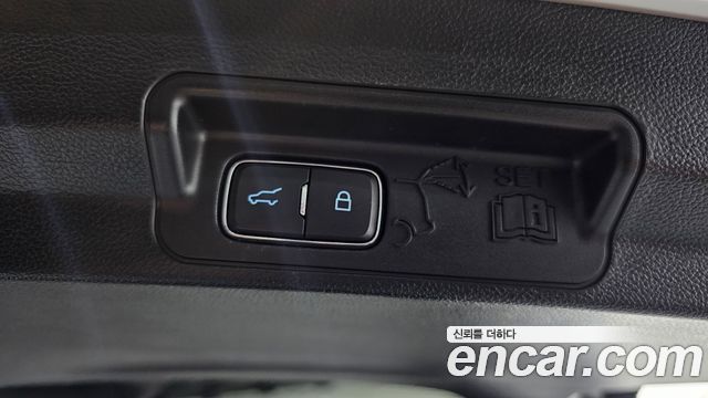 Ford Explorer 2020 — photo 20