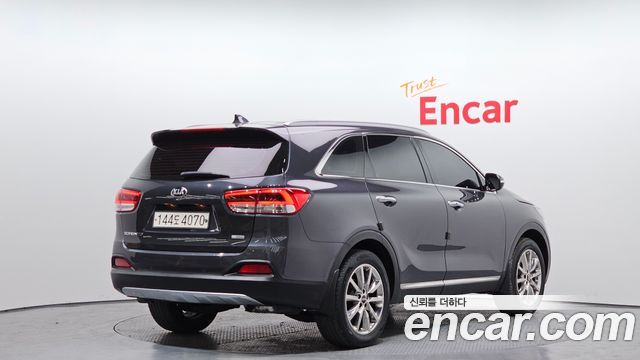 Kia Sorento 2017 — photo 2
