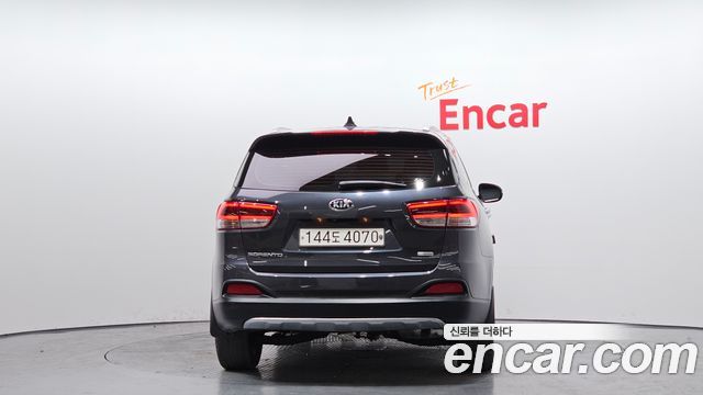 Kia Sorento 2017 — photo 4