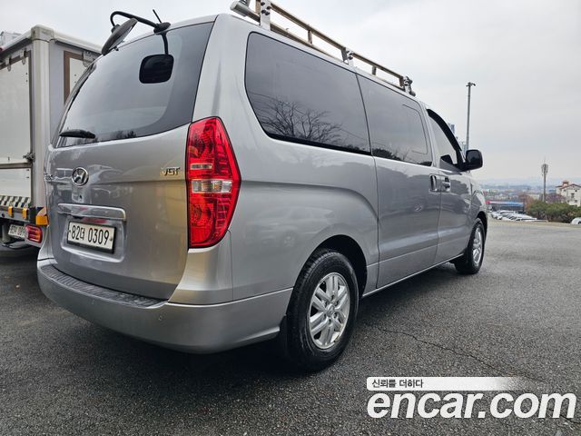Hyundai Starex 2017 — photo 4