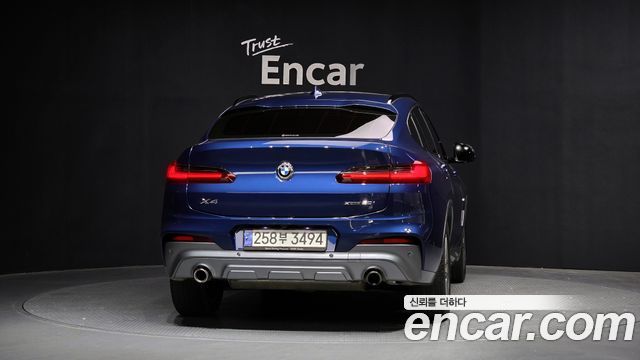 BMW X4 2021 — photo 4