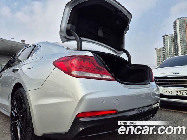 Genesis G70 2018 — photo 8
