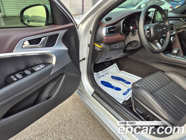Genesis G70 2018 — photo 10