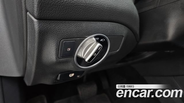 Mercedes-Benz GLA-Class 2015 — photo 18