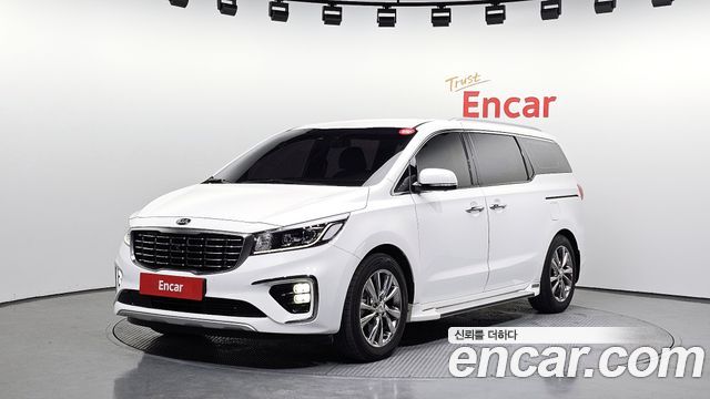 Kia Canival 2019 — photo 1