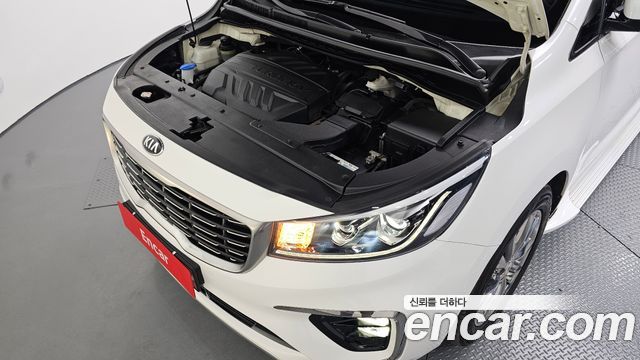 Kia Canival 2019 — photo 6