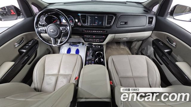 Kia Canival 2019 — photo 7