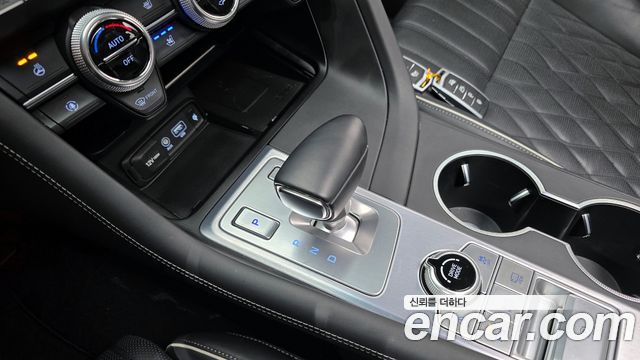 Genesis G70 2019 — photo 9