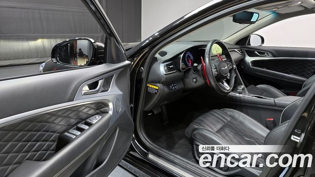 Genesis G70 2019 — photo 11