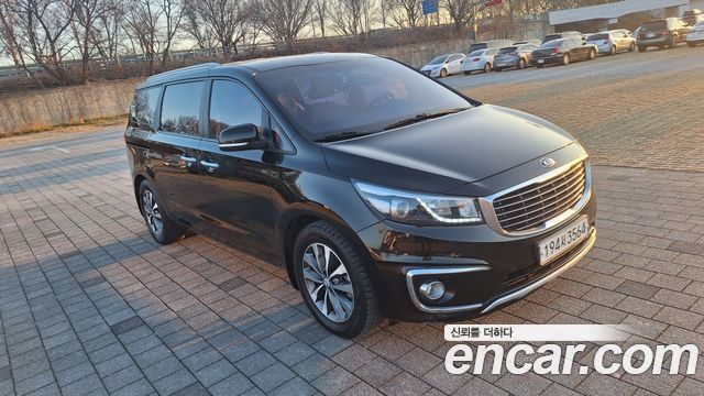 Kia Canival 2018 — photo 4
