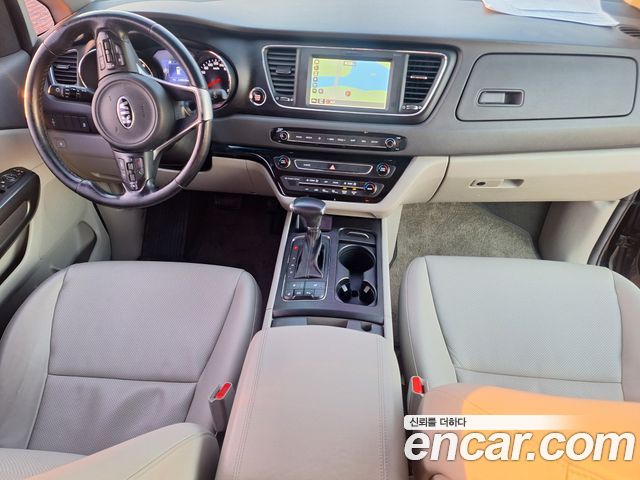 Kia Canival 2018 — photo 15
