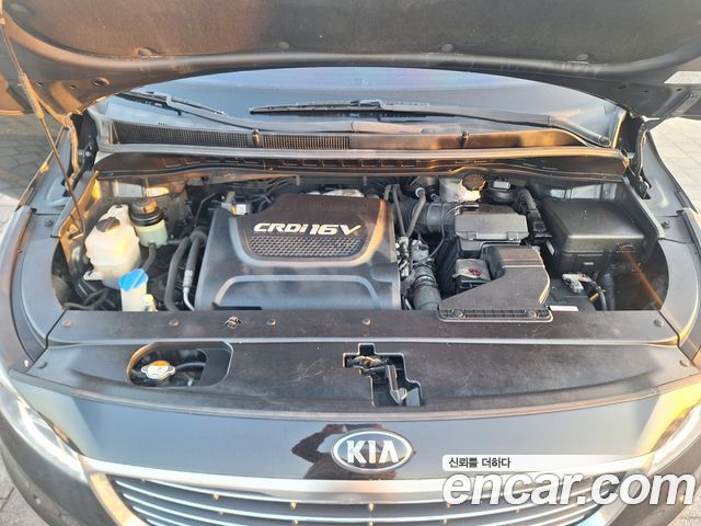Kia Canival 2018 — photo 20