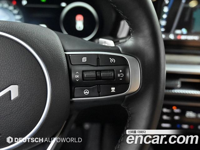 Kia K5 2022 — photo 18