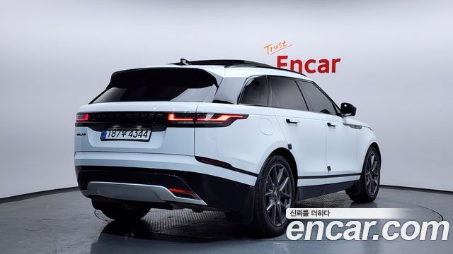 Land Rover Range Rover Velar 2025 — photo 2