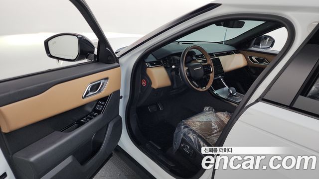 Land Rover Range Rover Velar 2025 — photo 10