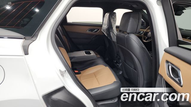 Land Rover Range Rover Velar 2025 — photo 12