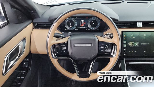 Land Rover Range Rover Velar 2025 — photo 13