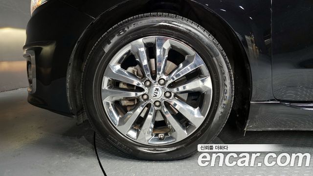 Kia Canival 2018 — photo 5