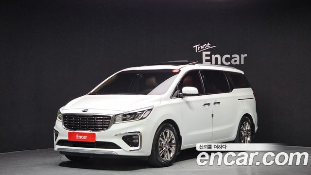 Kia Canival 2019 — photo 1