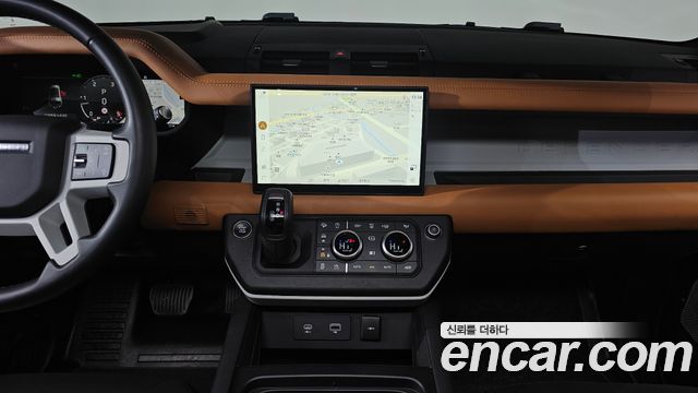 Land Rover Defender 2024 — photo 14