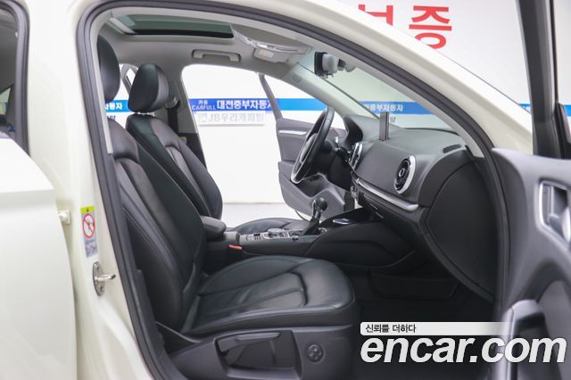 Audi A3 2014 — photo 11