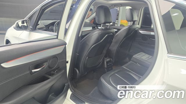BMW 2-Series 2019 — photo 11