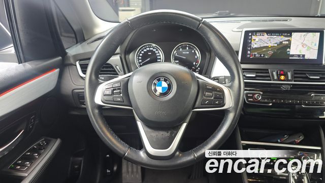 BMW 2-Series 2019 — photo 13