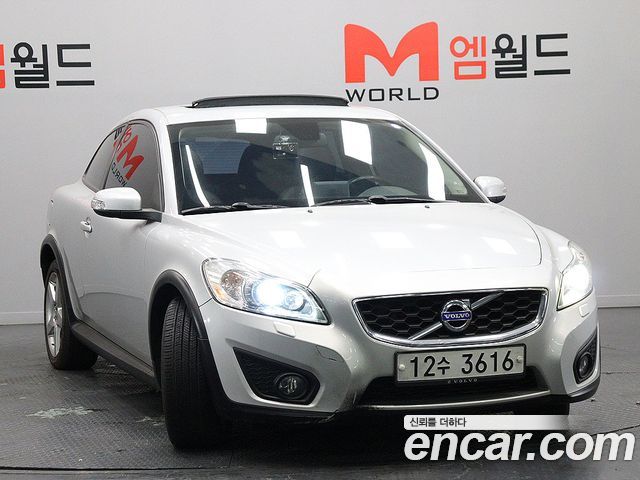 Volvo C30 2012 — photo 2