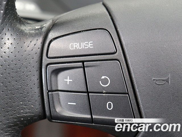 Volvo C30 2012 — photo 12