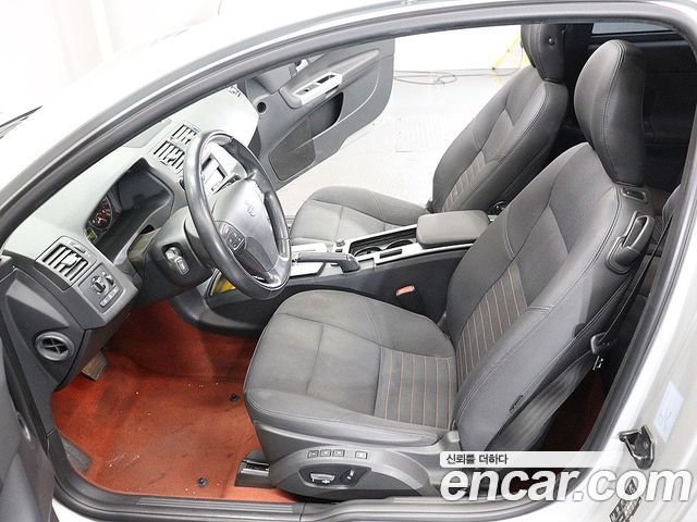 Volvo C30 2012 — photo 16