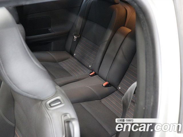 Volvo C30 2012 — photo 17