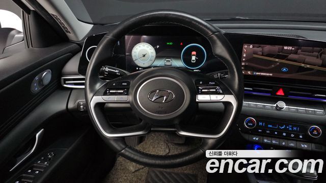 Hyundai AVANTE 2022 — photo 13