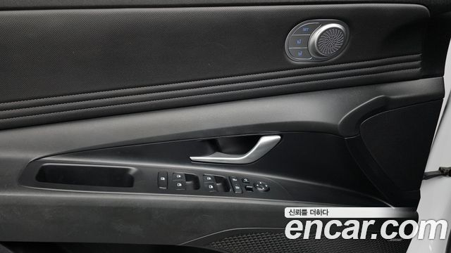Hyundai AVANTE 2022 — photo 17