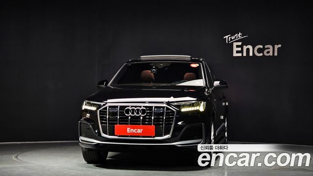 Audi Q7 2021 — photo 3