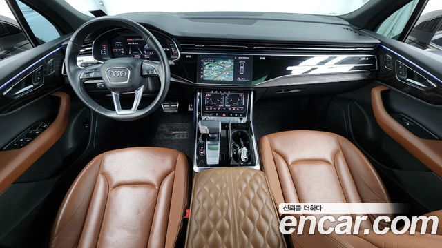 Audi Q7 2021 — photo 7