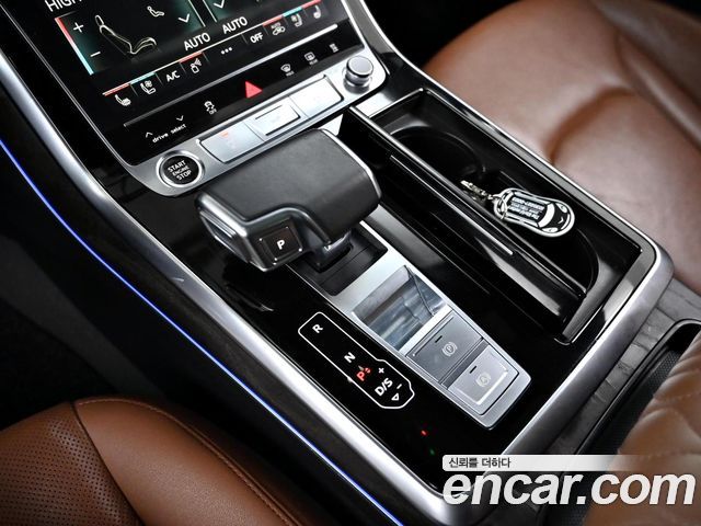 Audi Q7 2021 — photo 9