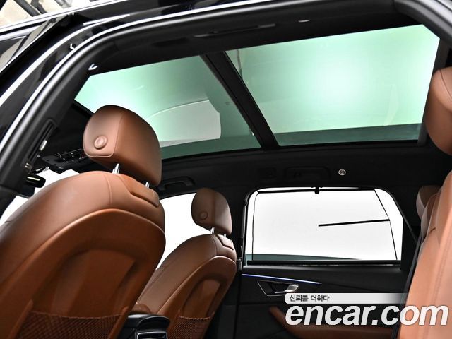 Audi Q7 2021 — photo 18